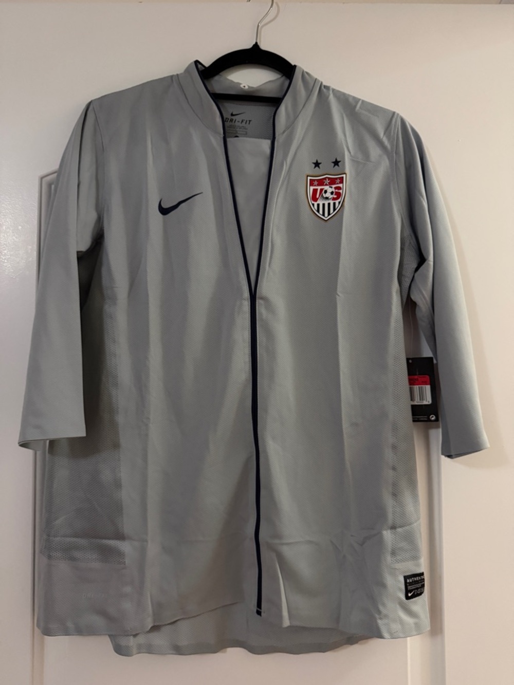 NWT Nike Light Gray US Soccer Dri-FIT Lightweight Jacket